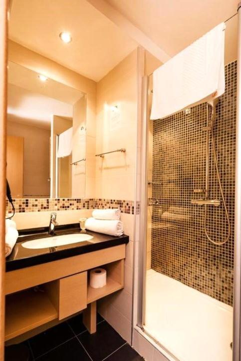 Moni Luxury Apartments 카파오닉 객실 사진