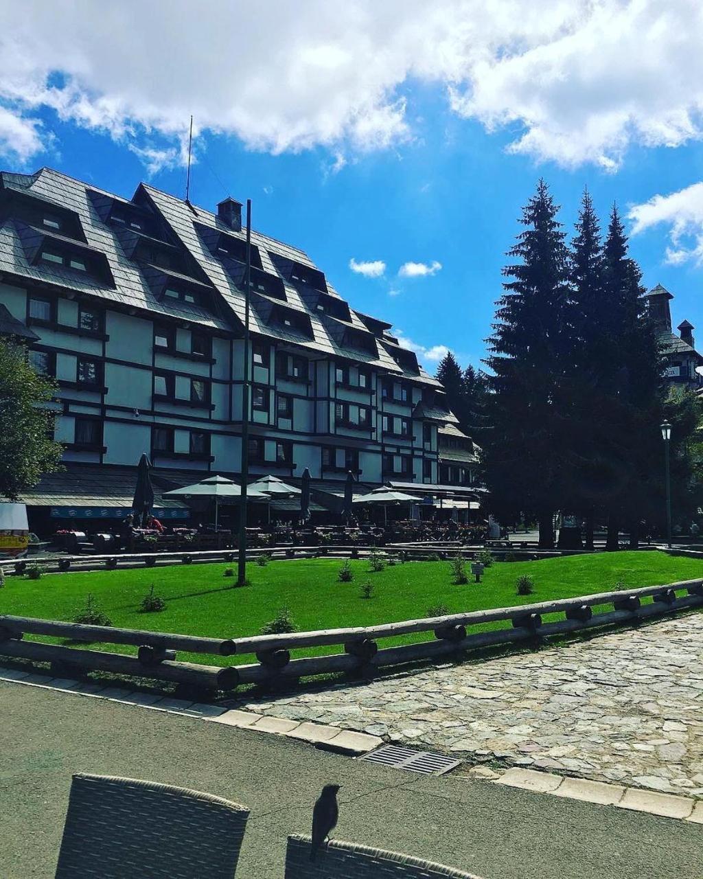 Moni Luxury Apartments 카파오닉 외부 사진